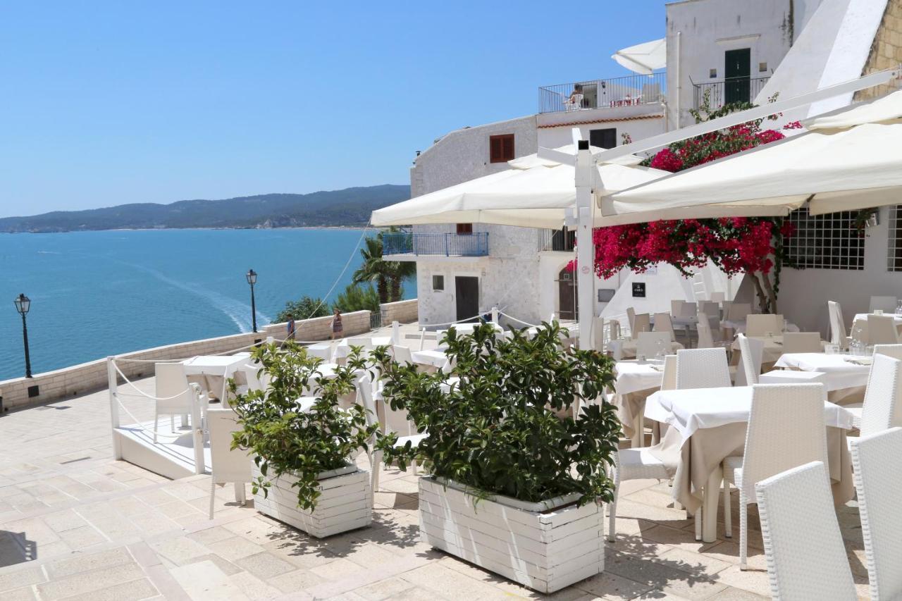 Piazzetta Petrone Apartments + Parking Vieste Exterior foto